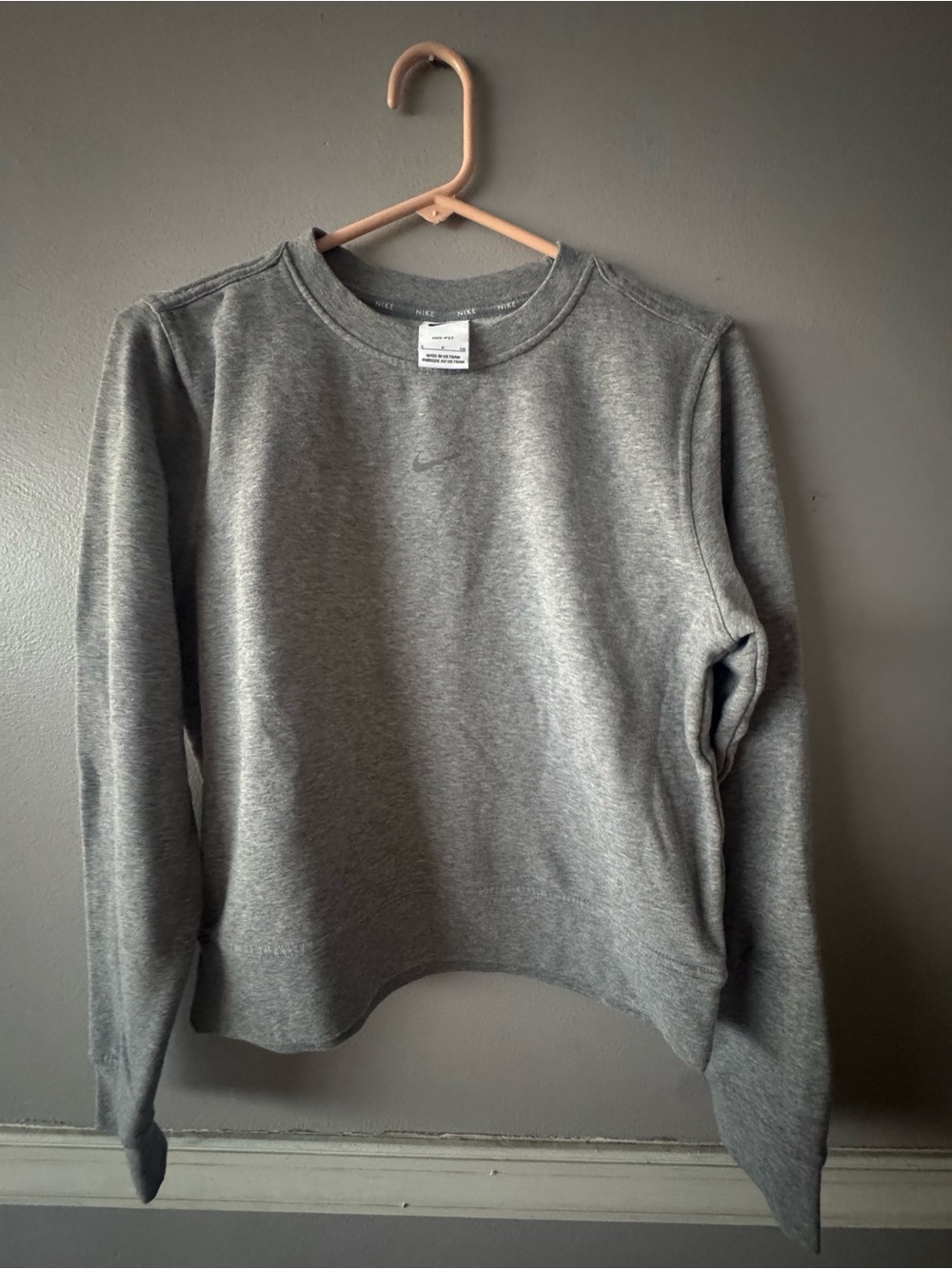 Nike Women's Heather Gray Crewneck Pullover